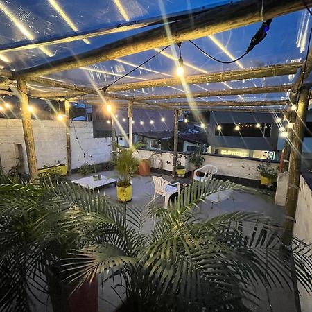 Casa Clandestina Guest House メデジン エクステリア 写真