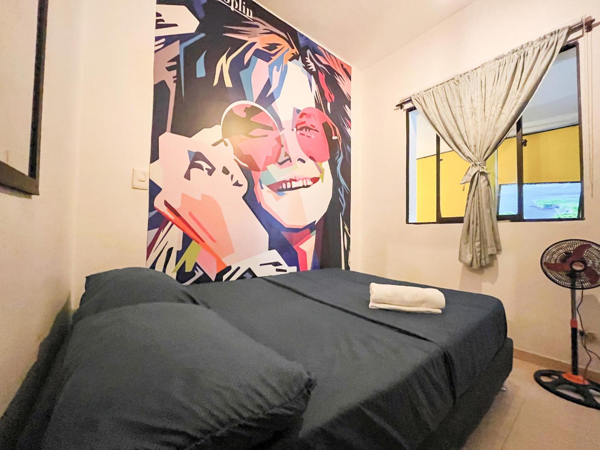Casa Clandestina Guest House メデジン エクステリア 写真